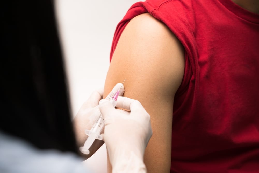 Flu Vaccination for Travel: Orion Pharmacy Tips for Jetsetters